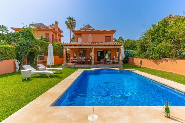 Image No.4-4 Bed Villa for sale