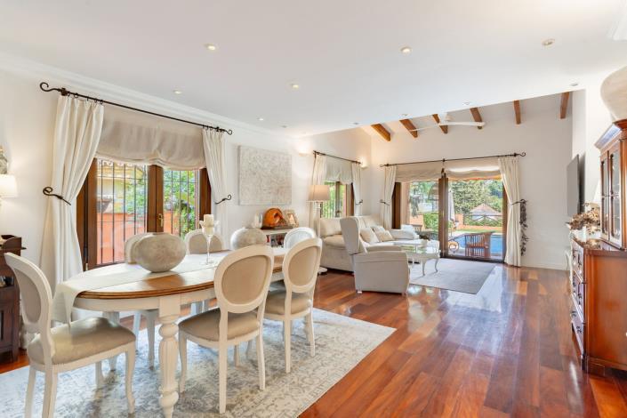 Image No.8-4 Bed Villa for sale