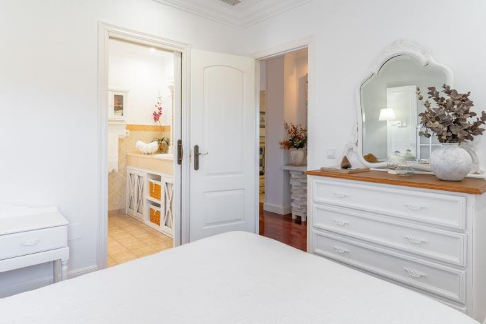 Image No.33-4 Bed Villa for sale