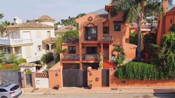 Image No.60-4 Bed Villa for sale