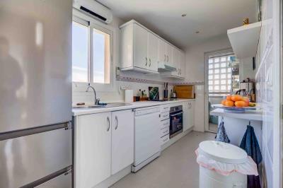 13-5fd73dea700db77384c091ca9818b1a9