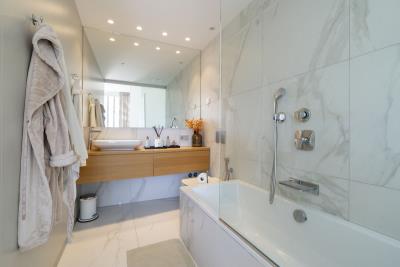 12-53013098fcab6c38b1379cd33298e050