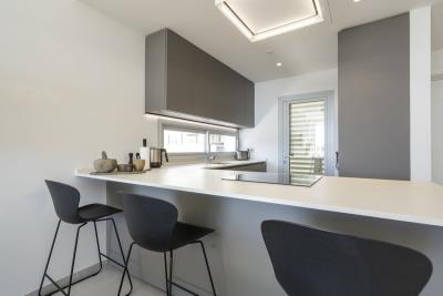 11-20939a0134ad724a8cb2a801094d15a4