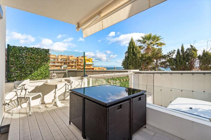 Image No.9-3 Bed Townhouse for sale