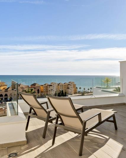 Image No.27-3 Bed Townhouse for sale