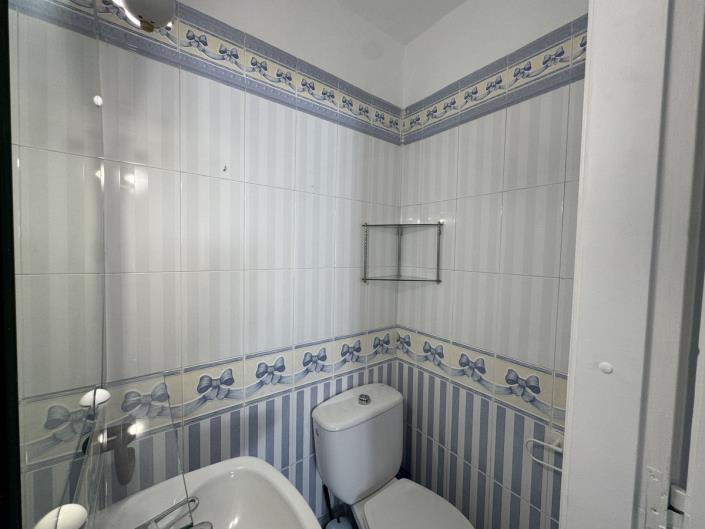 Image No.14-7 Bed Townhouse for sale