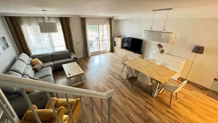 Image No.5-4 Bed Townhouse for sale