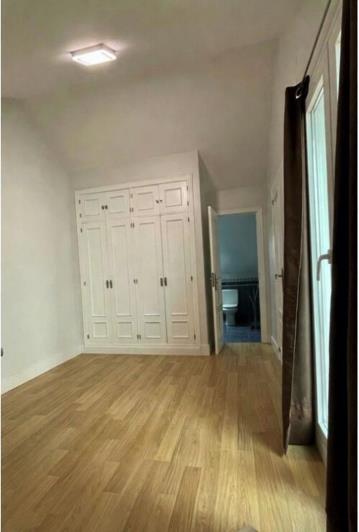 Image No.10-4 Bed Townhouse for sale