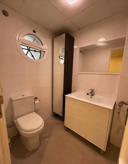 Image No.18-4 Bed Townhouse for sale