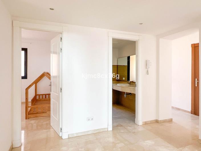 Image No.32-Penthouse de 2 chambres à vendre à Calahonda