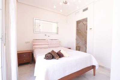 8-e64a9055bba3e77ac8aca3b893cdf826