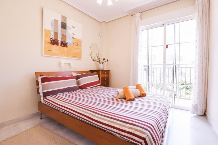 Image No.12-3 Bed Townhouse for sale