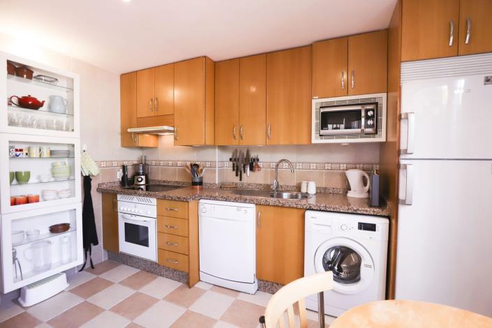 Image No.15-3 Bed Townhouse for sale