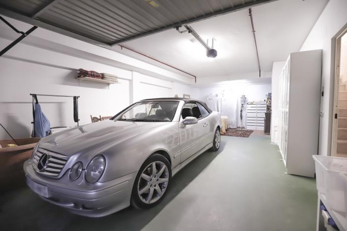 Image No.24-3 Bed Townhouse for sale