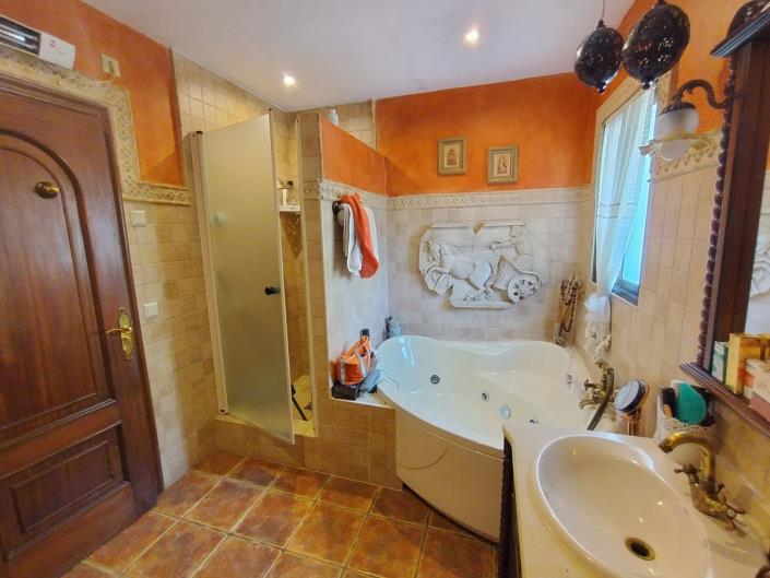 Image No.22-3 Bed Villa for sale