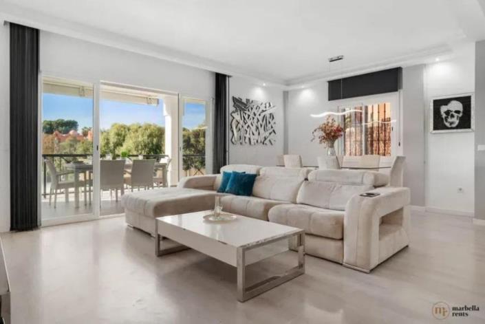 Image No.22-6 Bed Semi-Detached for sale