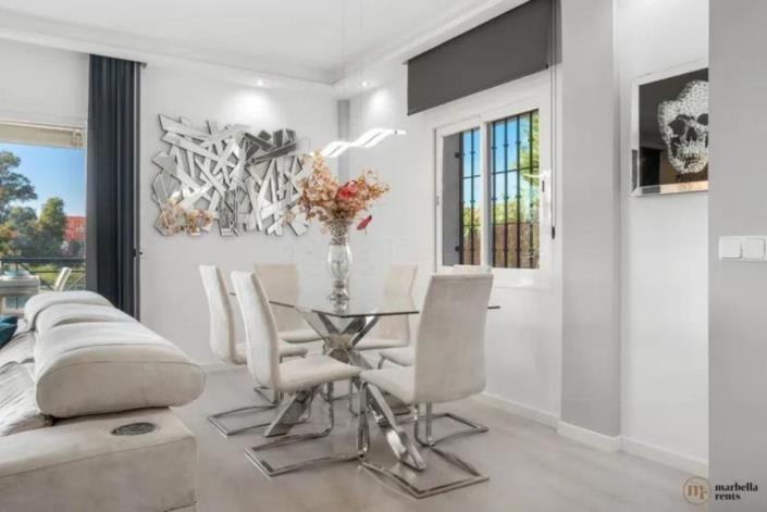 Image No.21-6 Bed Semi-Detached for sale