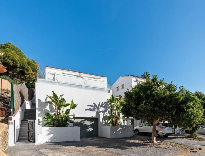 Image No.27-6 Bed Semi-Detached for sale