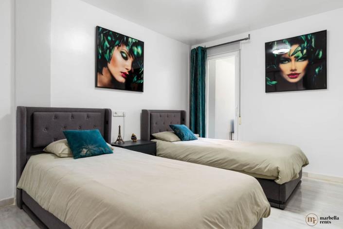 Image No.35-6 Bed Semi-Detached for sale