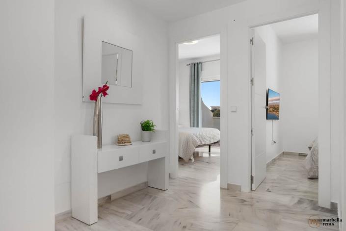 Image No.57-6 Bed Semi-Detached for sale