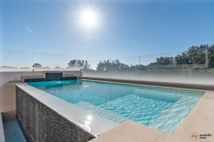 Image No.54-6 Bed Semi-Detached for sale