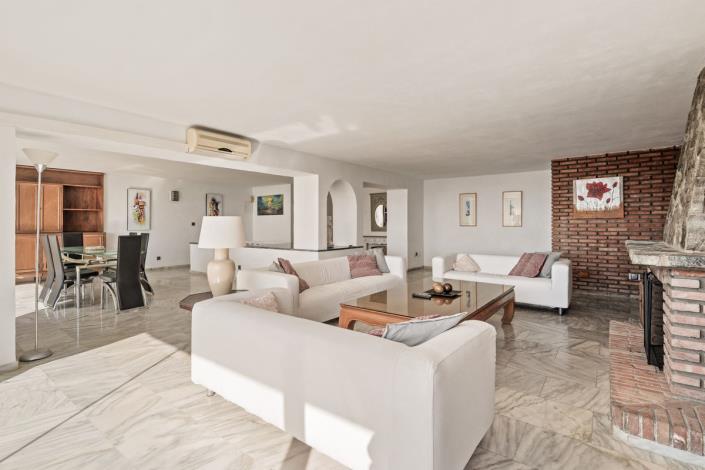 Image No.9-2 Bed Duplex for sale