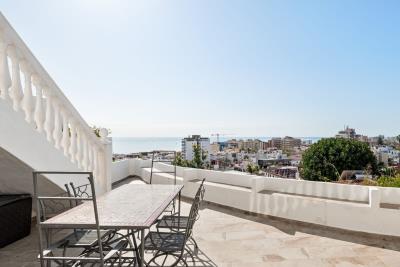 11-20939a0134ad724a8cb2a801094d15a4