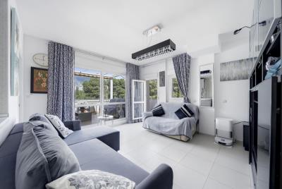 8-e64a9055bba3e77ac8aca3b893cdf826