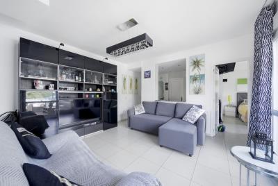 9-467d0cee5b725f3ef65f102a0c2e69c0