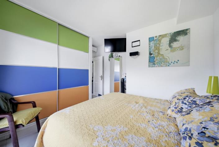 Image No.11-1 Bed Apartment for sale