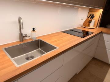 11-20939a0134ad724a8cb2a801094d15a4