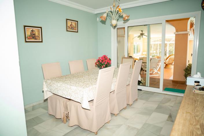 Image No.10-Villa de 4 chambres à vendre à Elviria