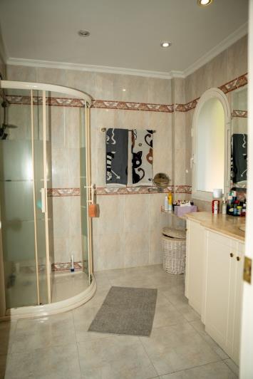 Image No.16-Villa de 4 chambres à vendre à Elviria