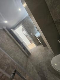 10-bb915d1cb19341576dcdc994b81ab9c5