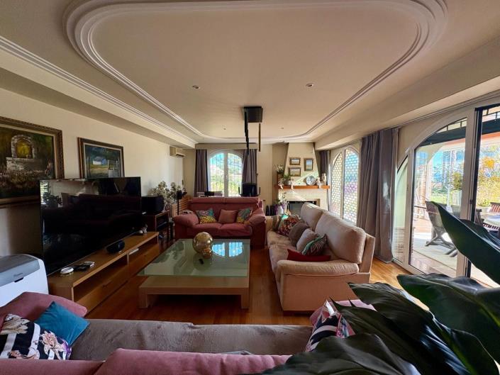 Image No.17-5 Bed Villa for sale