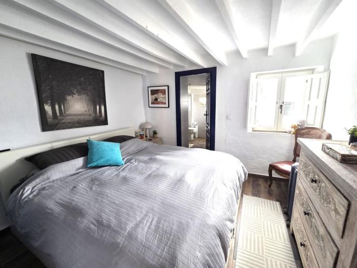 Image No.7-2 Bed Townhouse for sale