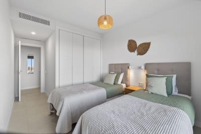 10-bb915d1cb19341576dcdc994b81ab9c5