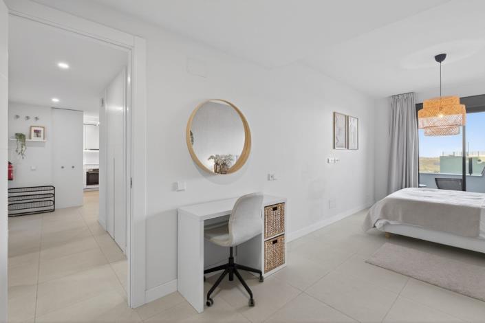 Image No.17-2 Bed Apartment for sale