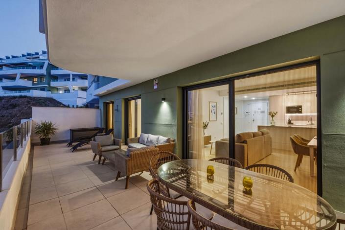 Image No.25-2 Bed Apartment for sale