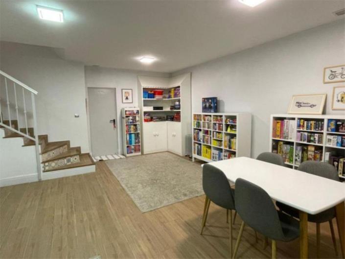 Image No.9-4 Bed Townhouse for sale