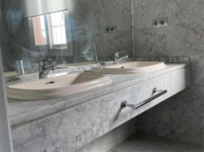 Image No.11-4 Bed Townhouse for sale