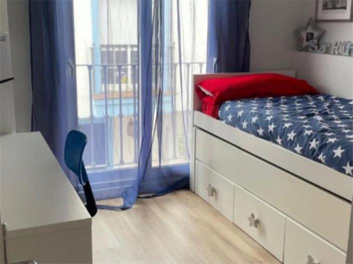 Image No.19-4 Bed Townhouse for sale