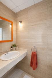 12-53013098fcab6c38b1379cd33298e050