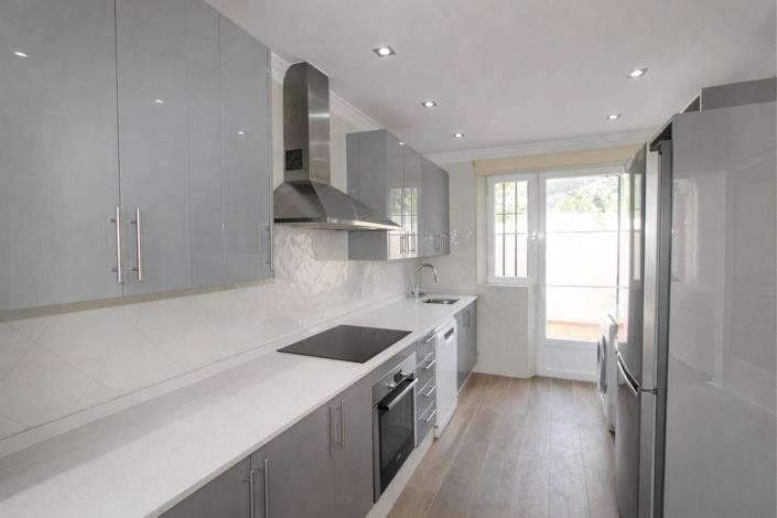 Image No.15-3 Bed Semi-Detached for sale