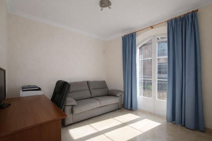 Image No.41-3 Bed Semi-Detached for sale