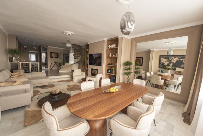 Image No.14-3 Bed Townhouse for sale