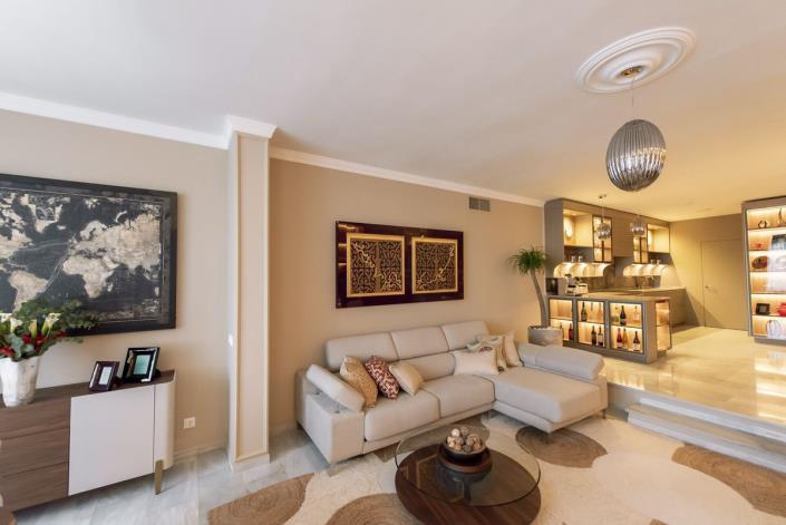 Image No.19-3 Bed Townhouse for sale