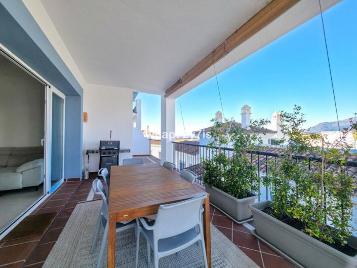 Image No.10-3 Bed Apartment for sale