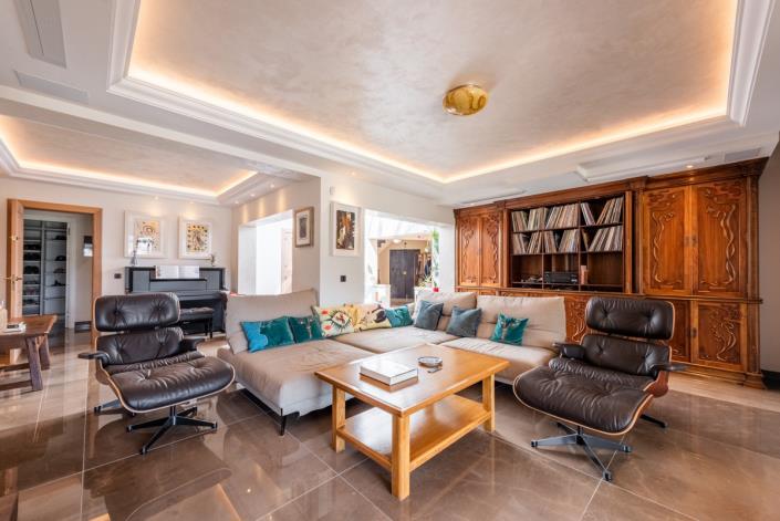 Image No.26-4 Bed Villa for sale