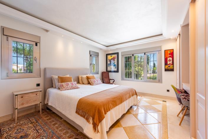 Image No.32-4 Bed Villa for sale